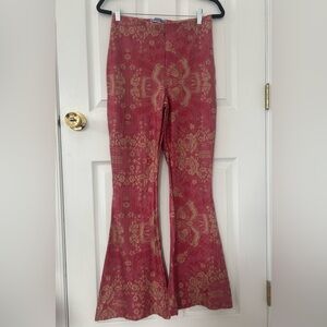Kimchi Blue Flare Bell Bottom Pull on Printed Pants
